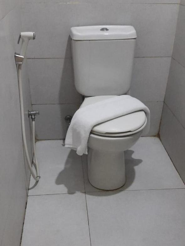 Catania Inn 巨港 外观 照片